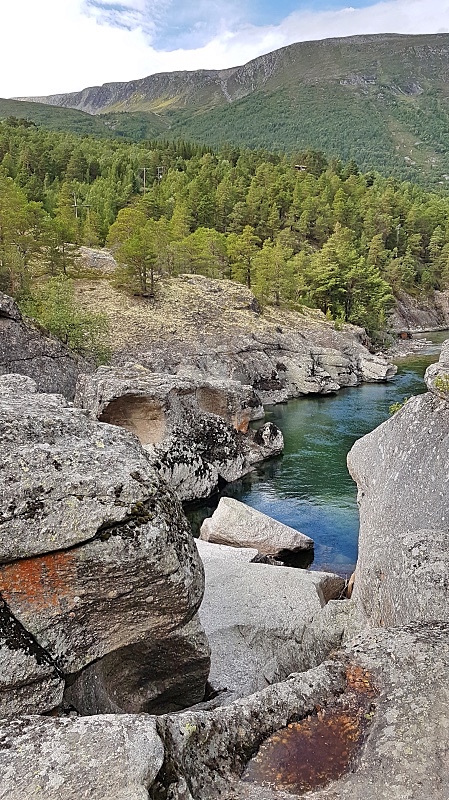 Nähtävyys automatkan varrella Norjassa