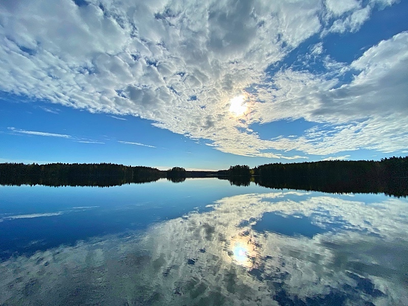 Järvi aivan pläkä