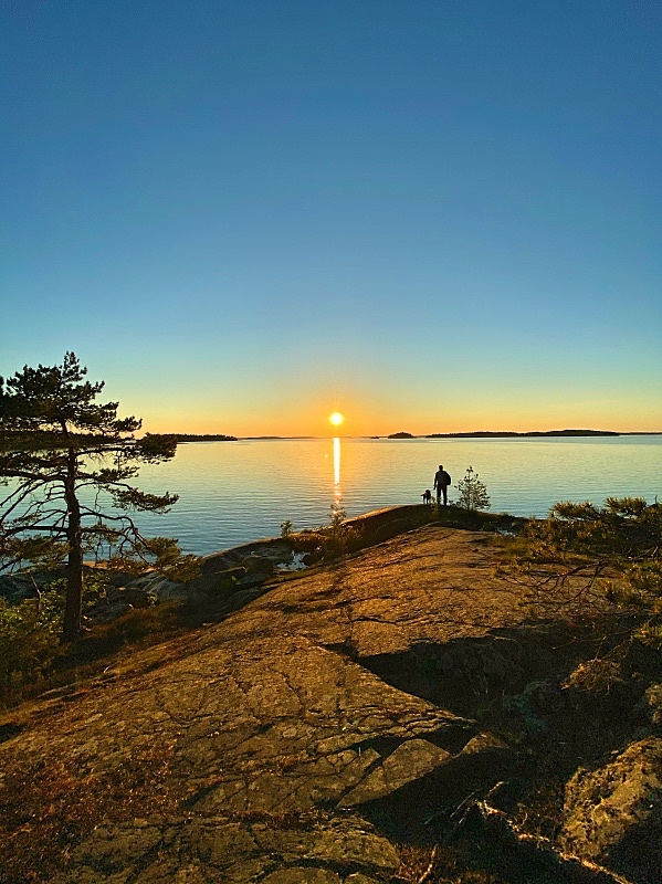 Mossala auringonlaskun aikaan