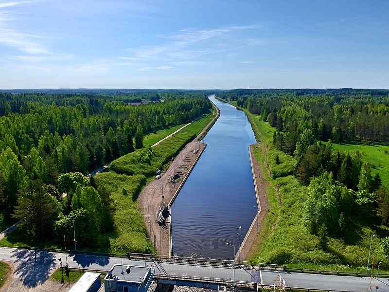 Lappeenrannasta Viipuriin Saimaan kanavaa pitkin 