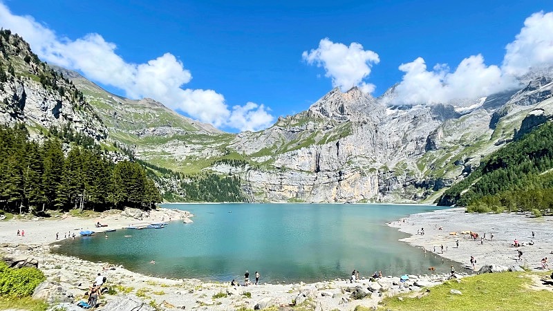 Oeschinensee Sveitsissä