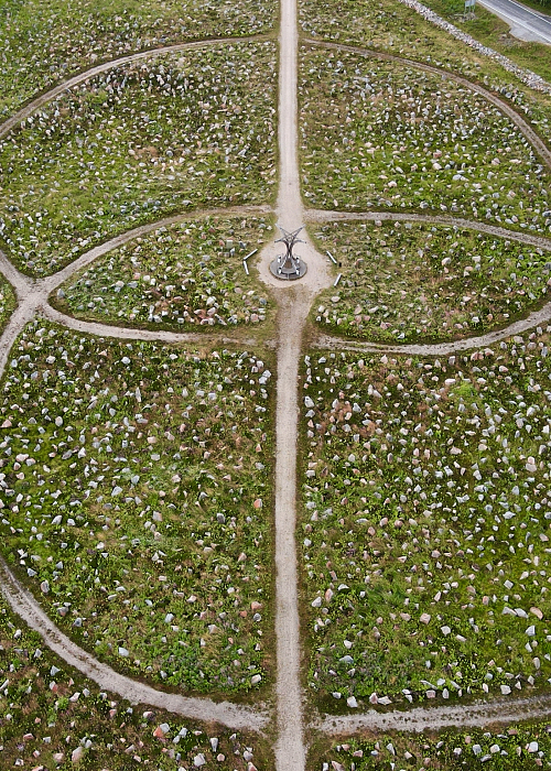 Talvisodan monumentti ylhäältä päin kuvattuna.