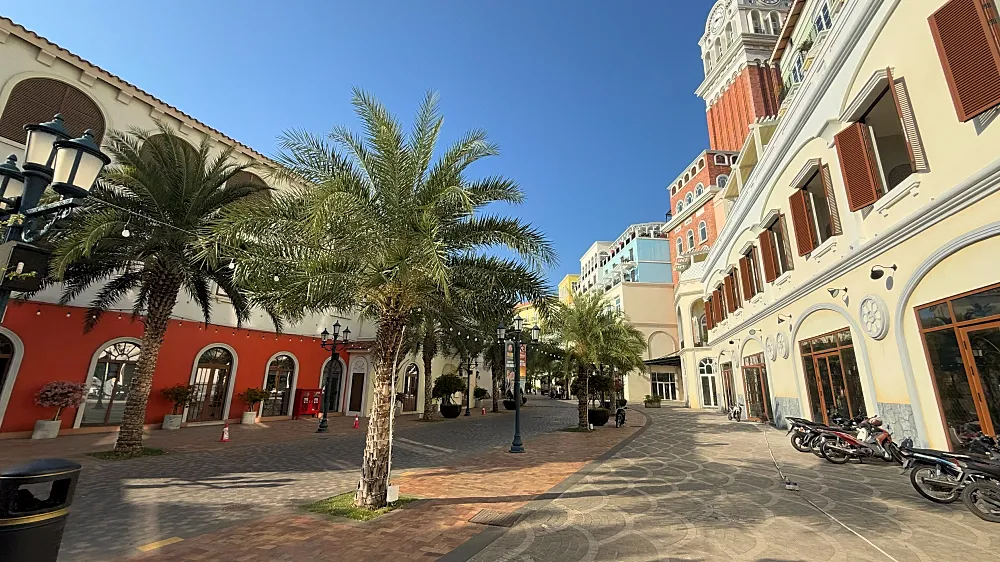 Grand World värikkäitä taloja Vietnamissa.