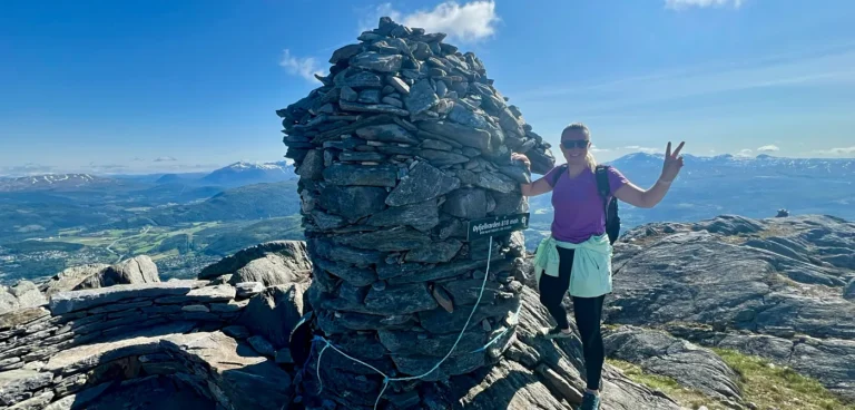 Helglandstrappan Øyfjelletin huipulla.